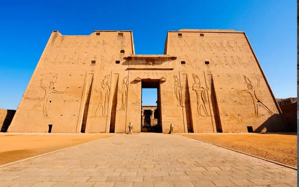 templo-edfu-1-1024x640